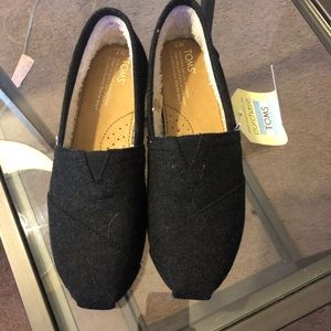 Toms shoes
